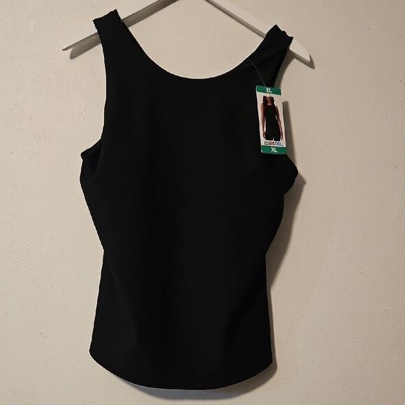 30 Degrees COOL Sleeveless Women's Top - Picture 1 of 6